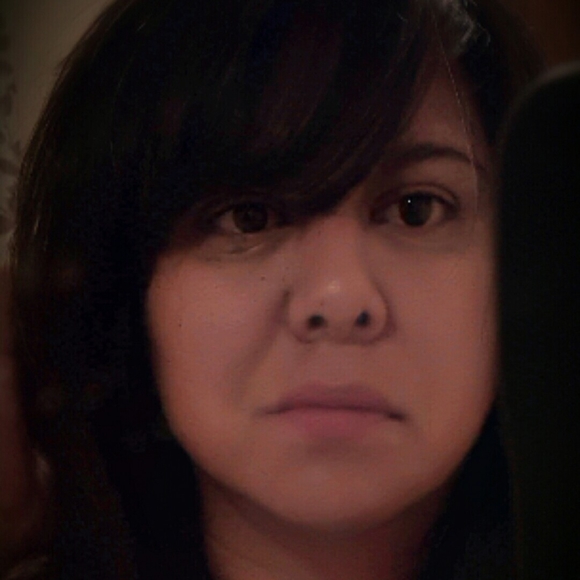 Meet your Posher, Amanda - Picture 1 of 1